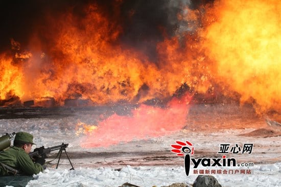 flamethrower Flamethrower in Xinjiang burns trash