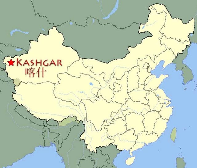 Kashgar's Mao Statue - a Fitting Reflection of Xinjiang, China