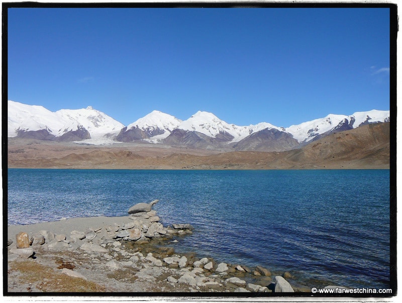 Karakul Lake Xinjiang's beautiful Karakul Lake