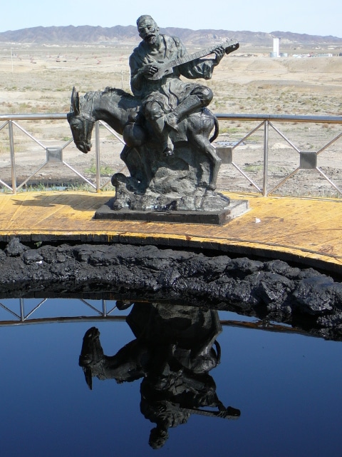 Salimu A statue of Uyghur Salimu in Karamay, Xinjiang