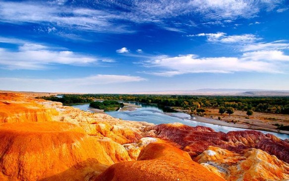Wucaitan - Xinjiang's Five Colored Hills The beautiful 5-colored hills, or Rainbow Beach of Xinjiang, China
