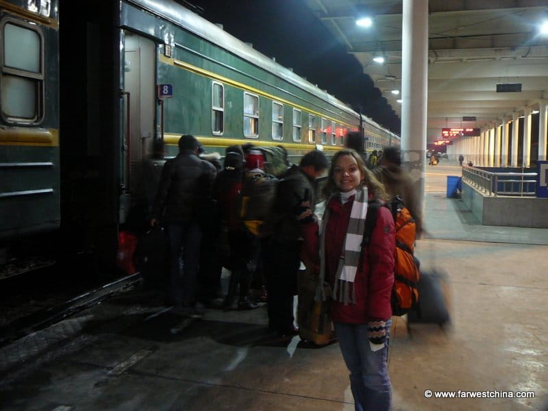 Boarding the train at Urumqi station
