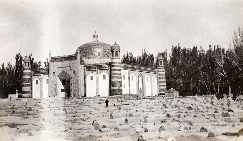 Apak Hoja Mausoleum historical picture in 1910