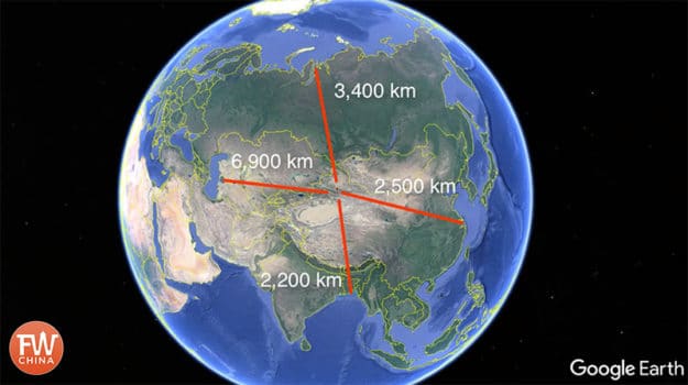 A world map showing the geographic center of Asia in Xinjiang